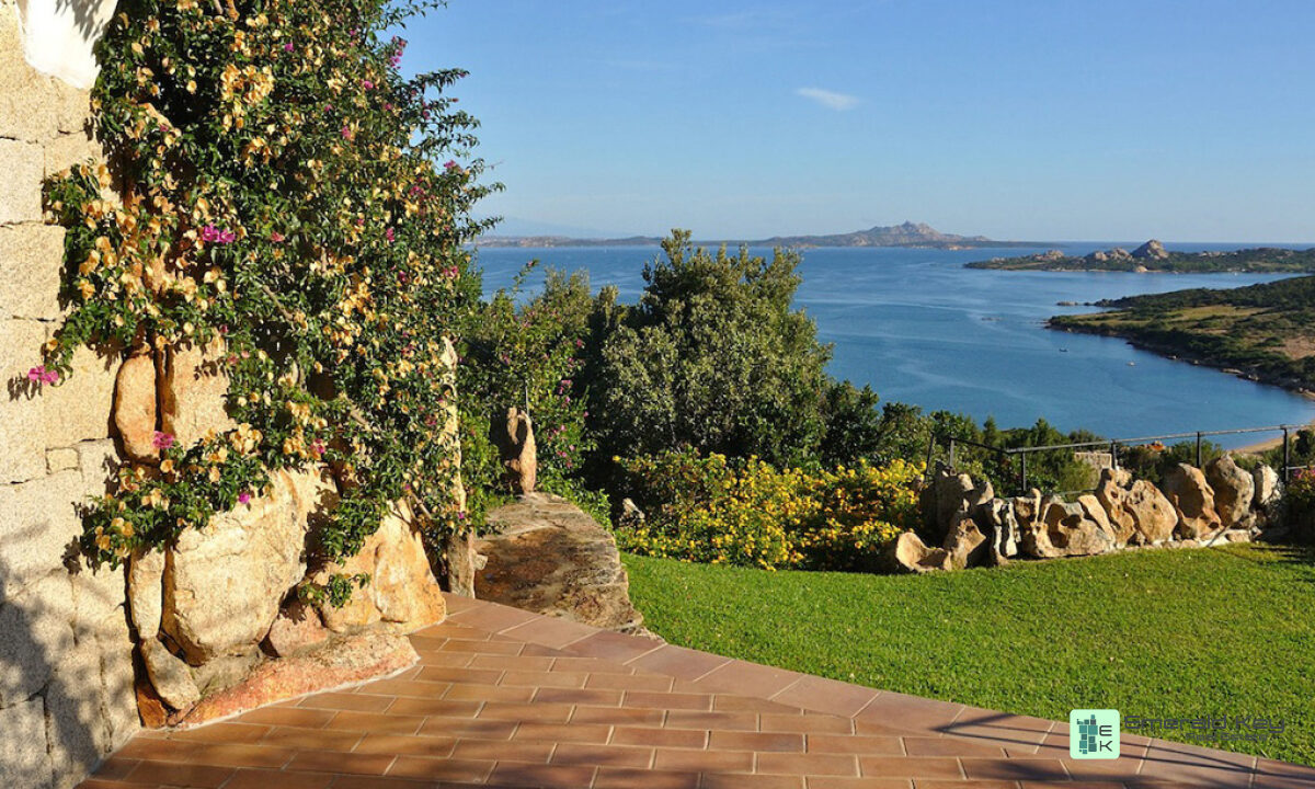 Villa a Baja Sardinia