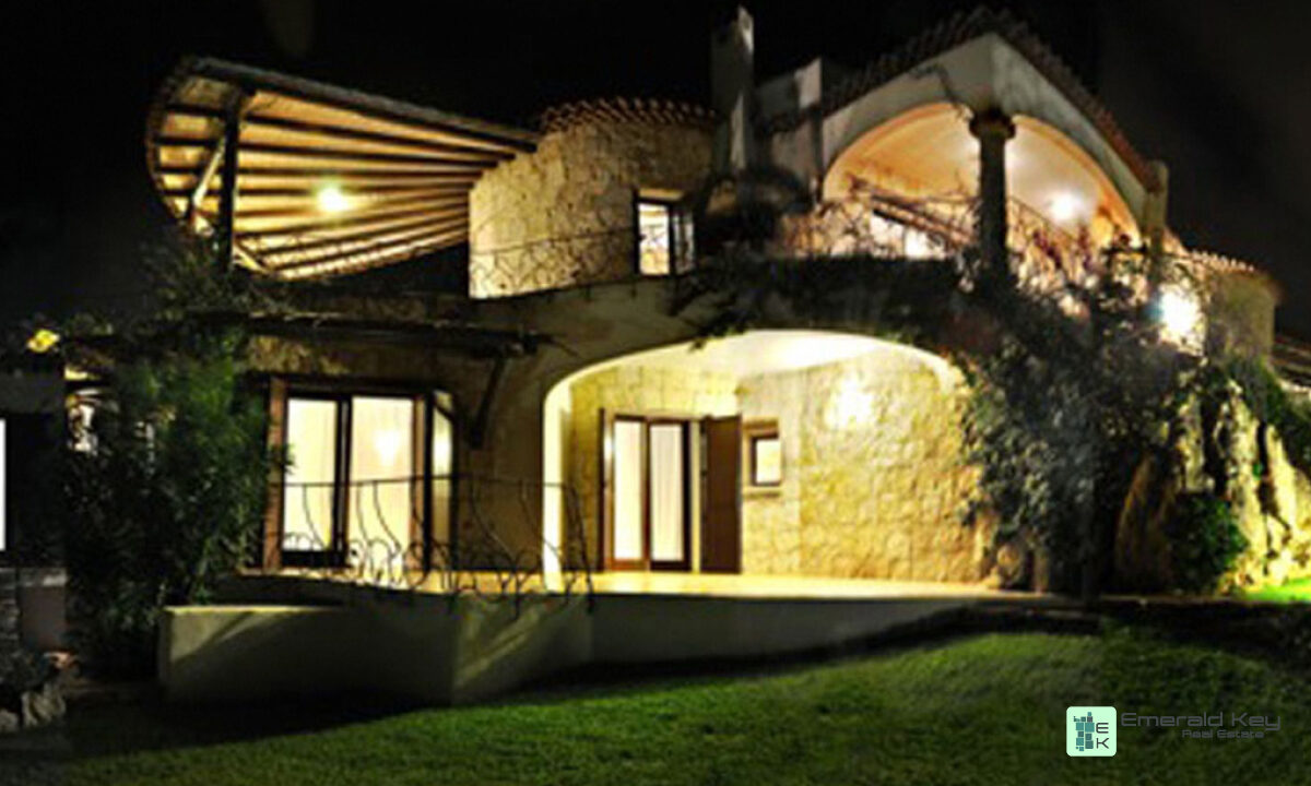 Villa a Baja Sardinia