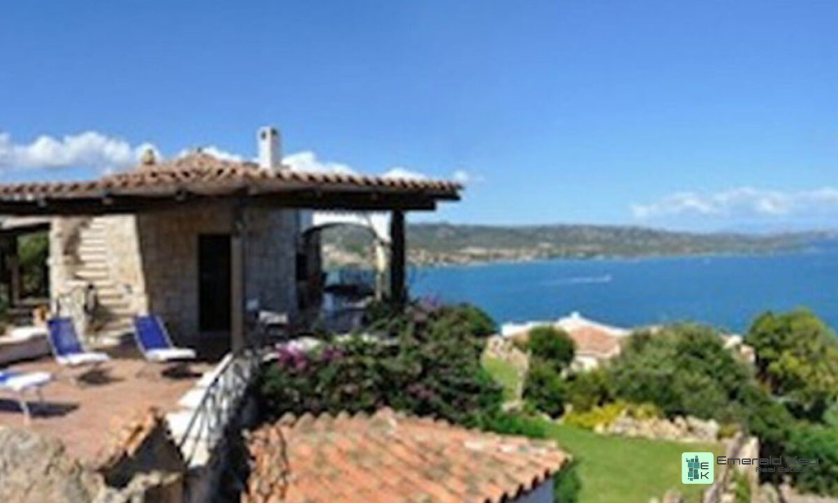 Villa a Baja Sardinia