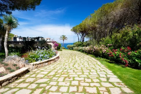 Villa-FARFALLA-For-Rent-Emeraldkey-(78)