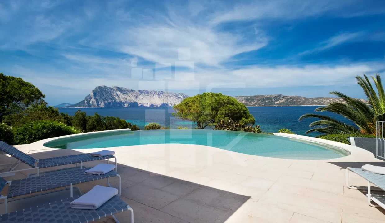 Villa-FARFALLA-For-Rent-Emeraldkey-(81)