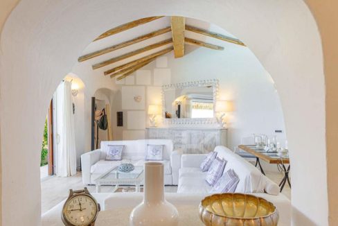 Villa GERBERA-Pantogia-for sale-Emeraldkey Real Estate (11)
