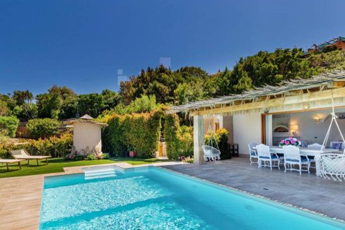 Villa GERBERA-Pantogia-for sale-Emeraldkey Real Estate (2)