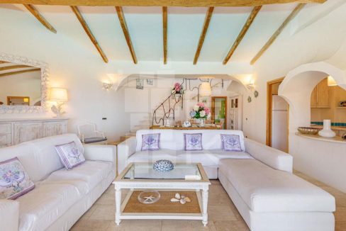 Villa GERBERA-Pantogia-for sale-Emeraldkey Real Estate (7)